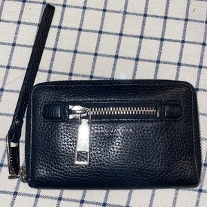 Marc Jacobs zip around wallet